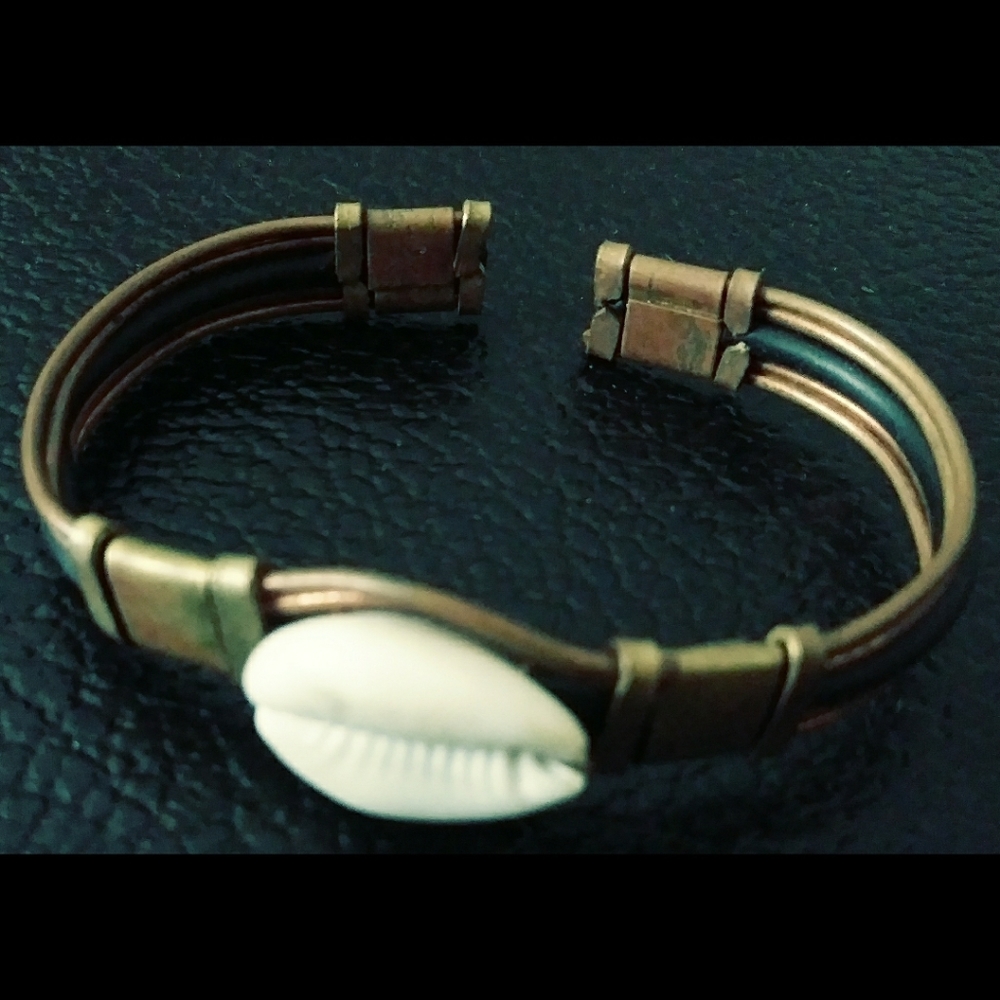 New Sea shell cuff bracelet